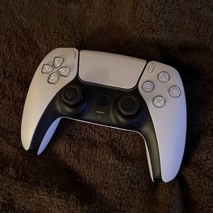 PS5 controller